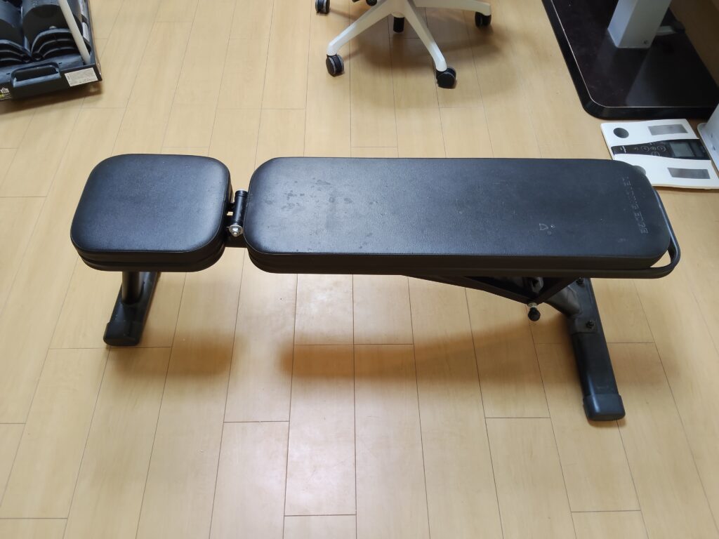 自宅ジム用の角度調整できるインクラインベンチ