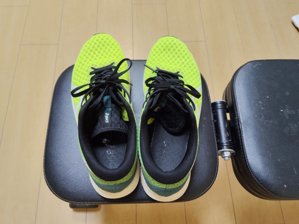 ジム時代から自宅ジムでも使い続けている室内トレーニング用シューズ